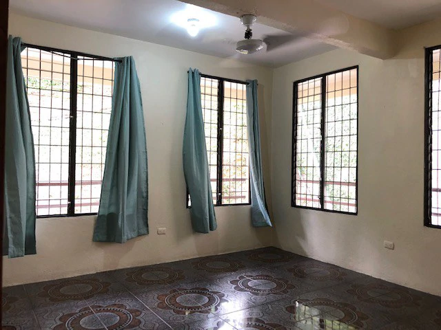0.27 ACRES – 3 Bedroom Solid & Beautiful Home In Central Location, Easy 2WD Access!!! - Gallery image 13
