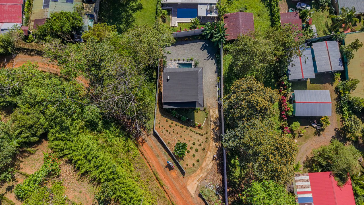 Turnkey Home in Ojochal Expansion Potential & Mountain Views - Gallery image 11