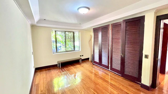 Casa Pinares: Rare 0.30-Acre Sprawling Garden Estate in Pinares, Curridabat | 1,241 m² Lot with Mature Trees, Protected Forest Views & 5,380 Sq. Ft. Build - photo 36