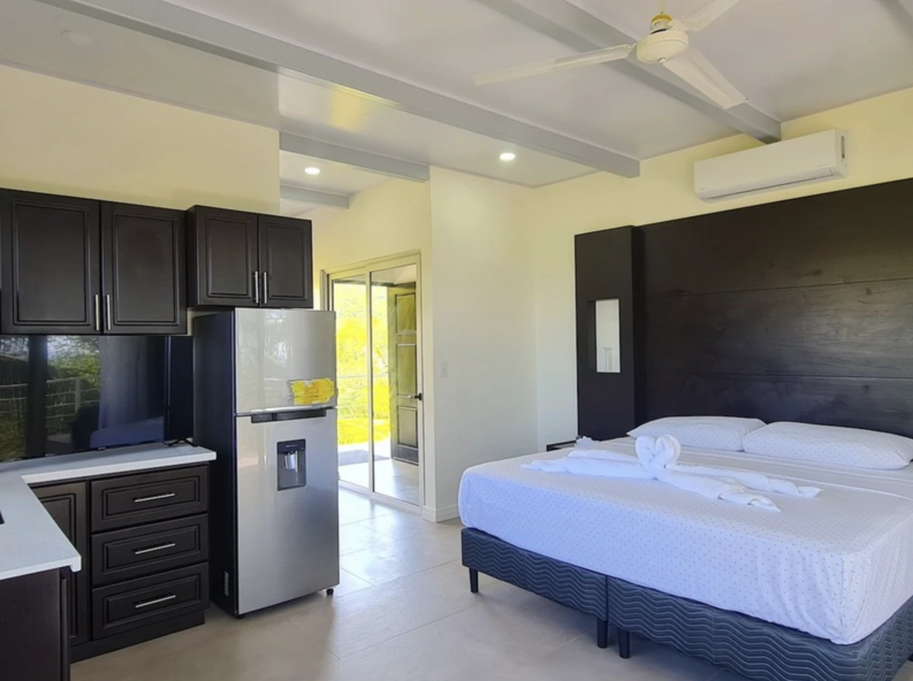 APARTMENT TOWER FOR SALE IN DOMINICAL, PUNTARENAS WITH OCEAN VIEW - Gallery image 12