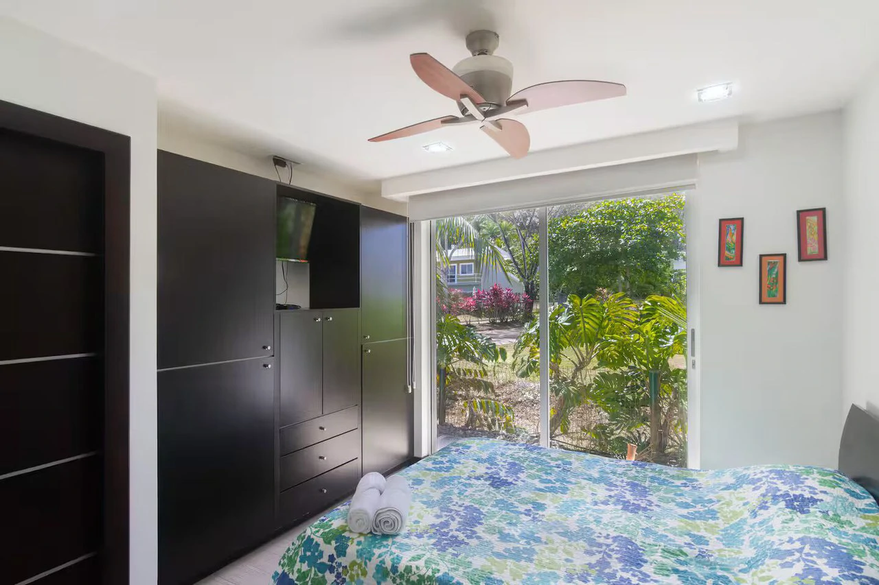 Fantastic Home in Punta Leona: Pool and Solar Panels in a Sought After Neighborhood Close to the Beach! - Gallery image 8