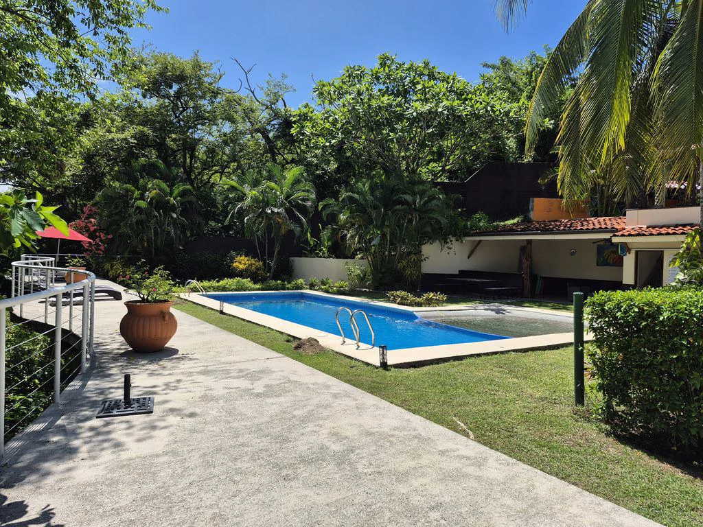 Condo Montelaguna: One Bedroom Condo with Pool Just Steps from Carrillo & Sámara Beaches – Rental Investment Opportunity - Gallery image 2