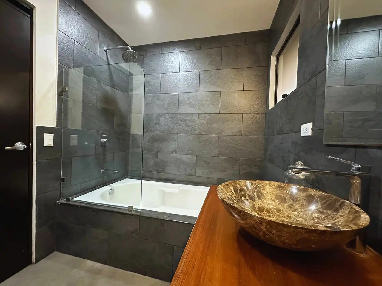 Sale of Magnificent Modern House in Zaragoza Palmares Costa Rica - Gallery image 16