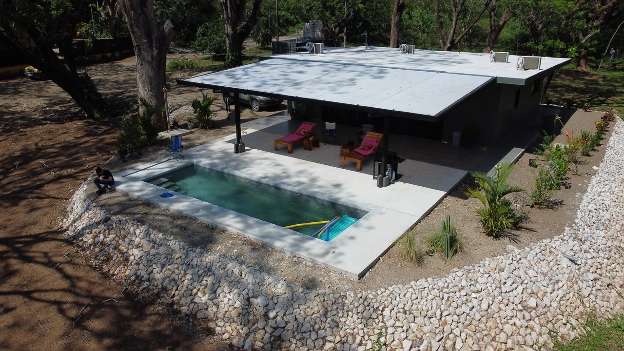 Private property for sale with a modern house and pool surrounded by the nature of Playa Samara – excellent investment opportunity - Gallery image 12