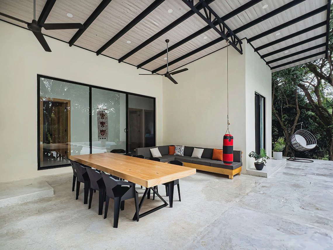 Casa Kapacha: Modern Family Oasis in Samara Woods – 4 Bedrooms, 3 Bathrooms and Swimming Pool, Just 6 Minutes from the Beach - Gallery image 4