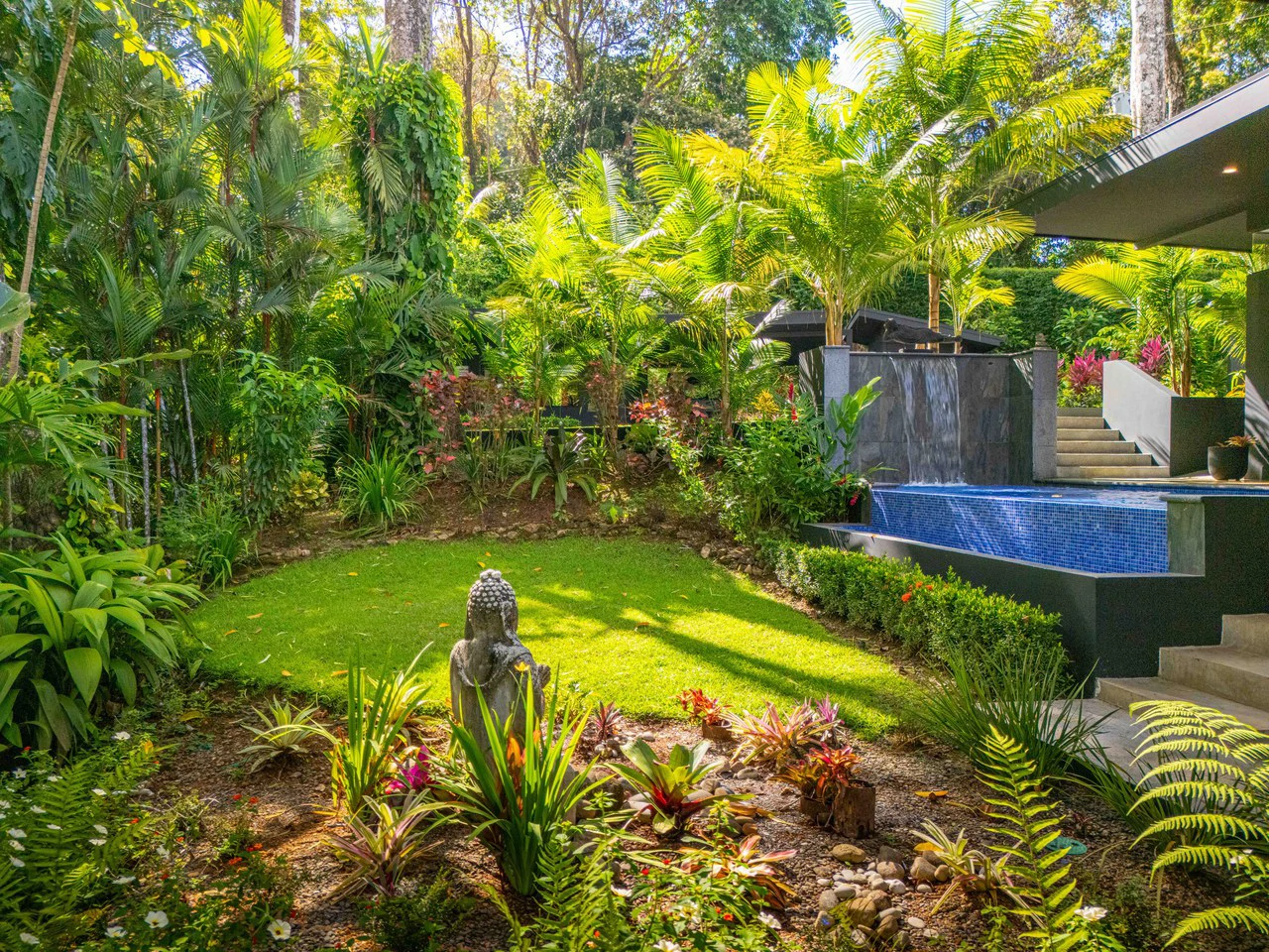 Escaleras Modern Elegance with Ocean Window Views and Jungle Tranquility, Dominical Costa Rica - Gallery image 10