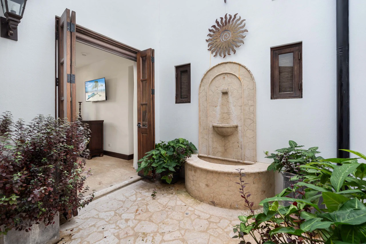 10 Plaza Carlota: A Rare Single-Level Gem in Las Catalinas - Gallery image 16