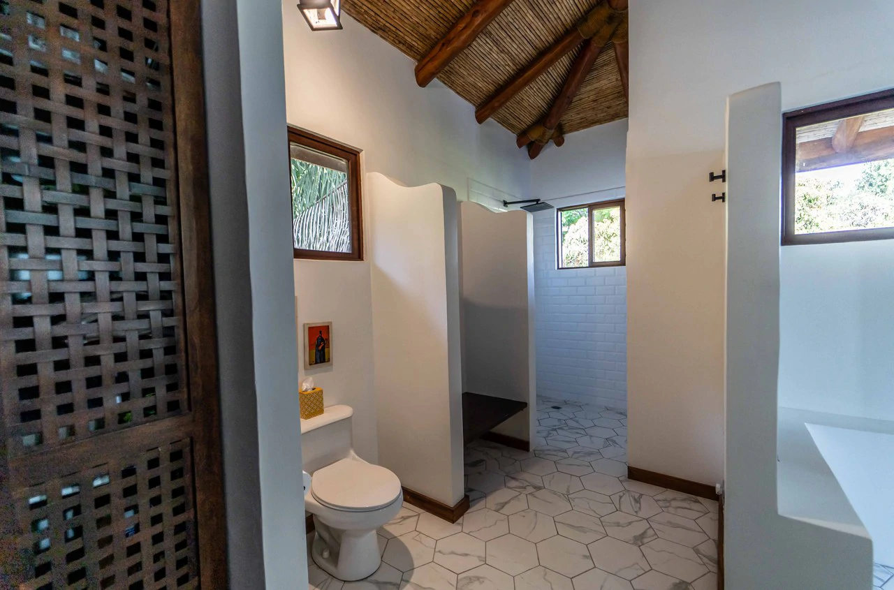 Casa Serenidad: Near the Coast House For Sale in Zapotal - Gallery image 18