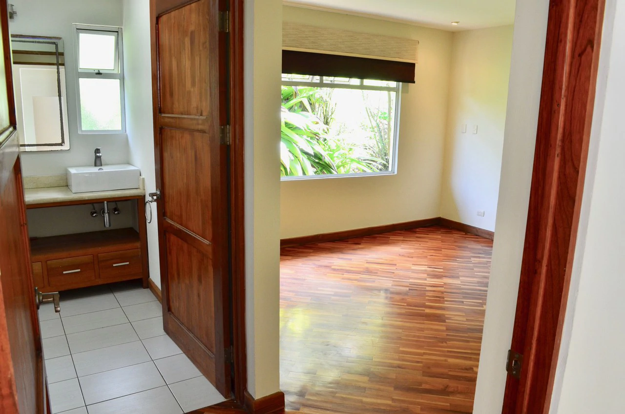 Mountain modern house in San Isidro, Costa Rica - Gallery image 23