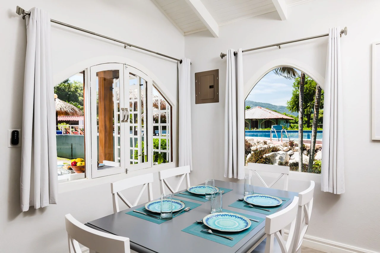 Casa Colibri Villaggio II – Unit 412B: Beautifully Remodeled Tropical Retreat in Potrero - Gallery image 7