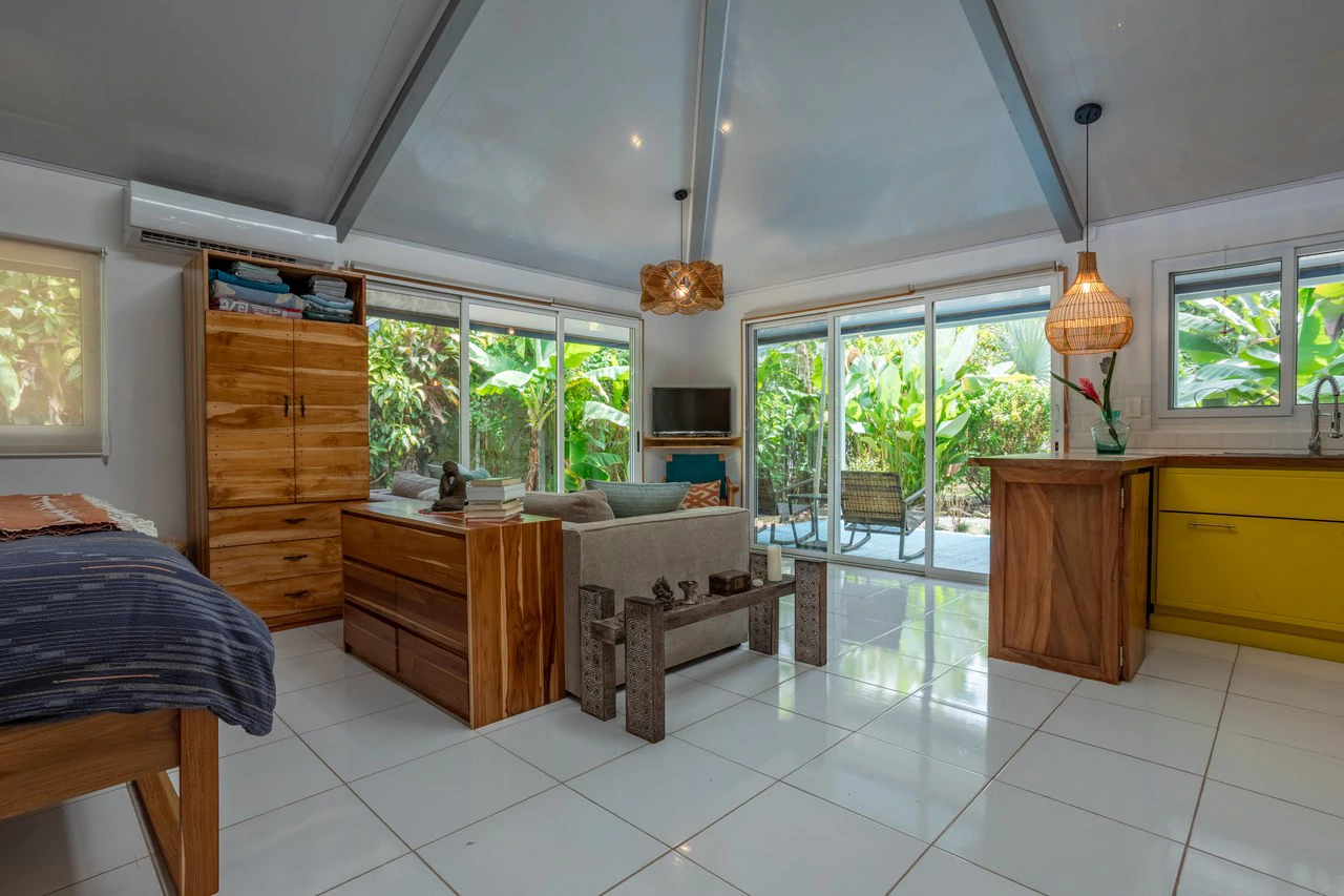 Uvita Beach Bungalow Walking Distance to the National Park - Gallery image 14