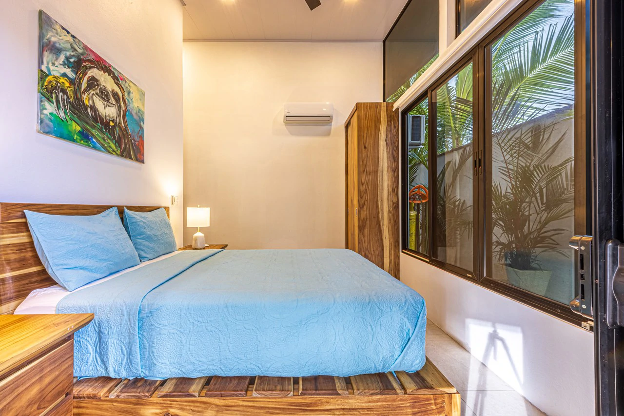 Elegant Tropical Home | 5 Minutes from Marino National Park: Near the Coast House For Sale in Bahía Ballena - Gallery image 25