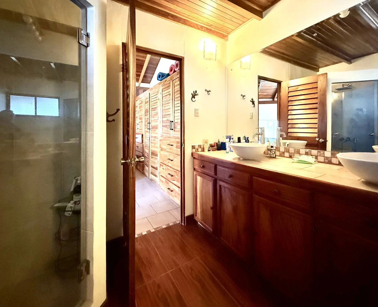 CASA DE LAPAS - OCEAN VIEW: Could you live at the Top of a Mountain in Costa Rica?  Because.... now you can!  Billion dollar views for only $1 Million USD. - Gallery image 31
