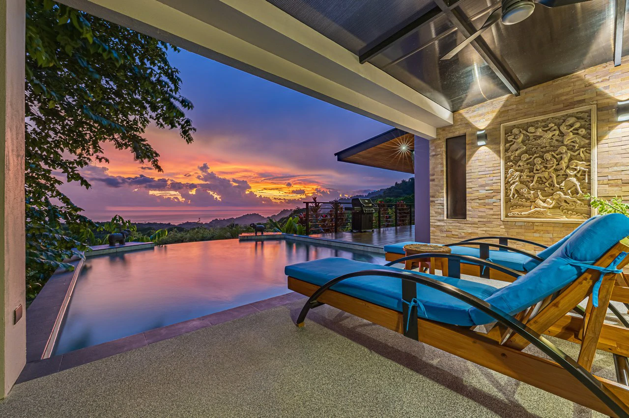 Casa Markissa: Luxury Oceanview Villa with Proven Rental Income.