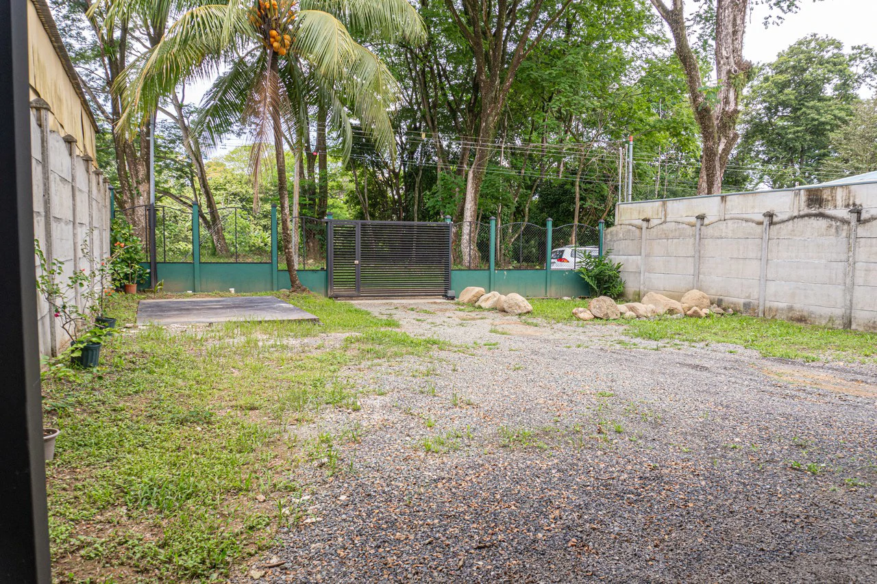 Charming and Affordable 1-bedroom home in Uvita - Gallery image 19