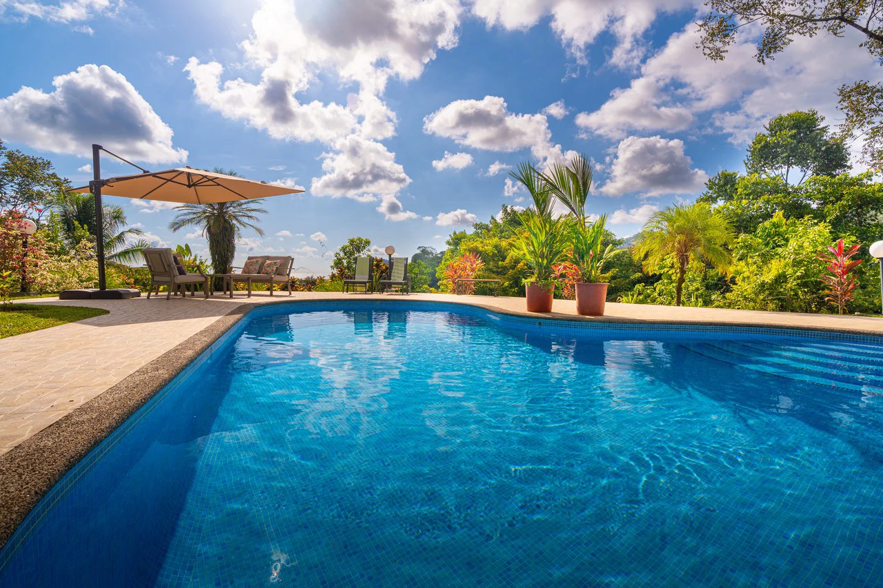Villa Allamanda: Privacy Galore, Ocean, Jungle and Mountain Views - Gallery image 37