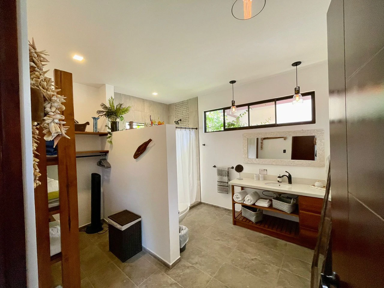 Gorgeous home in gated community one block from the beach. Playa Bejuco, Costa Rica - Gallery image 13