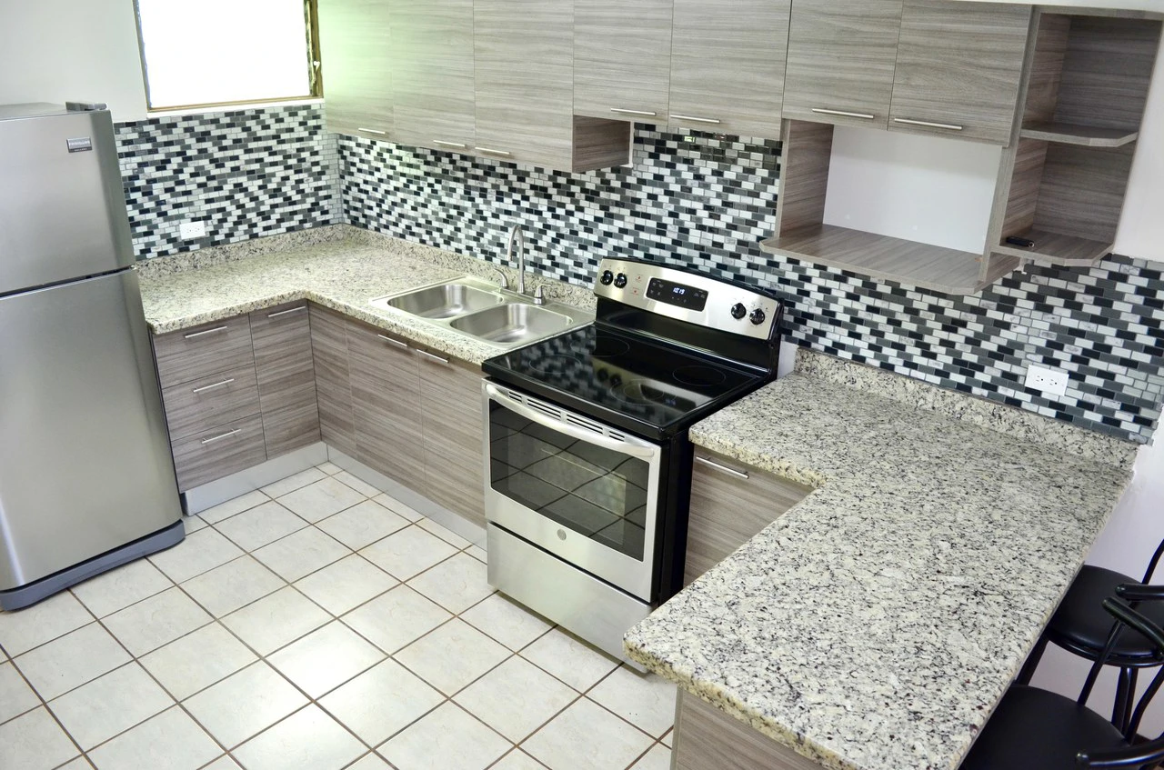 APARTMENTS BUILDING FOR SALE! ATTENTION INVESTORS! - Gallery image 7