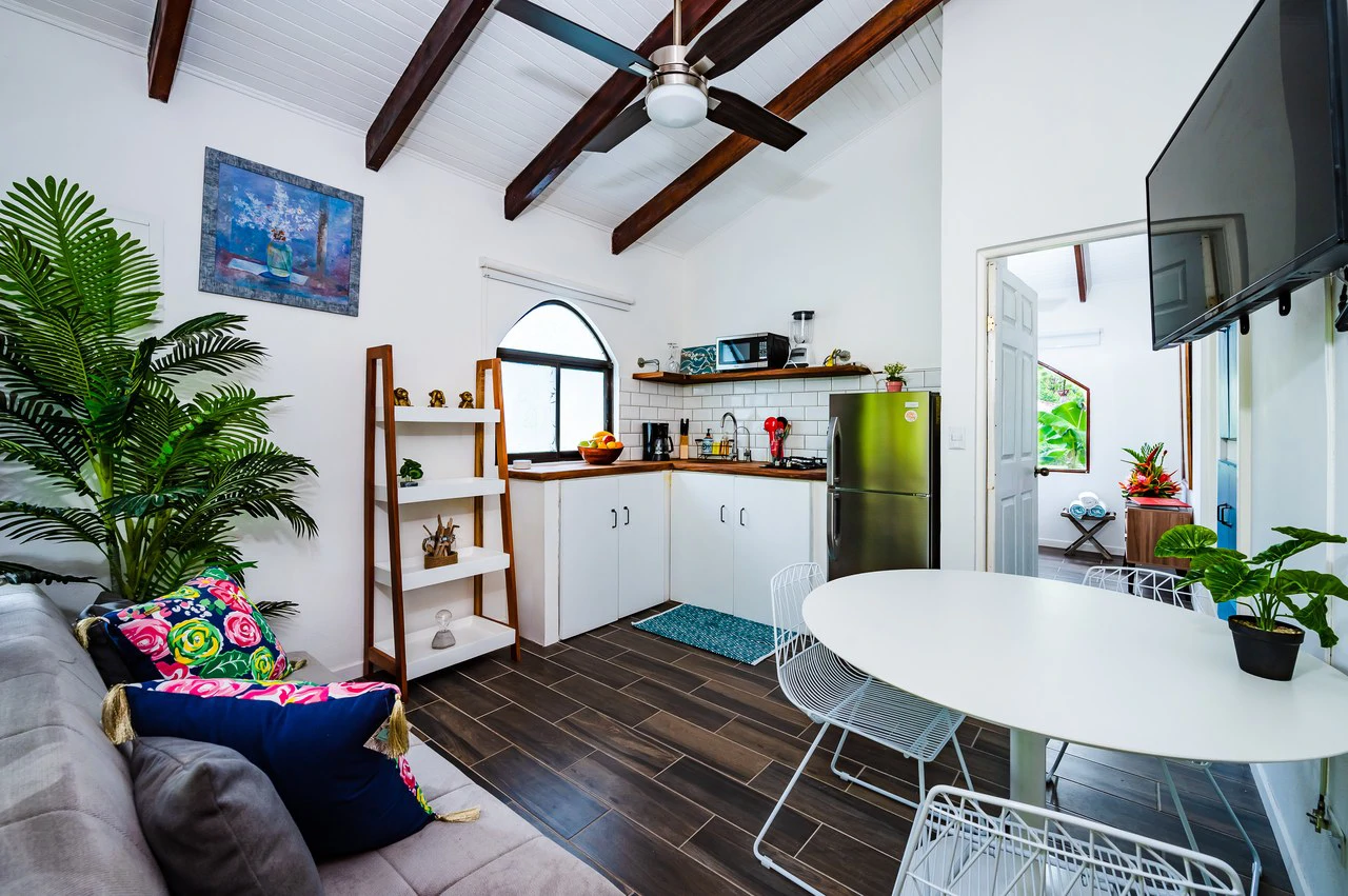Casa Papaya Villaggio II, 431B: Renovated One-Bedroom Condo Steps from 7 Beaches - Gallery image 6
