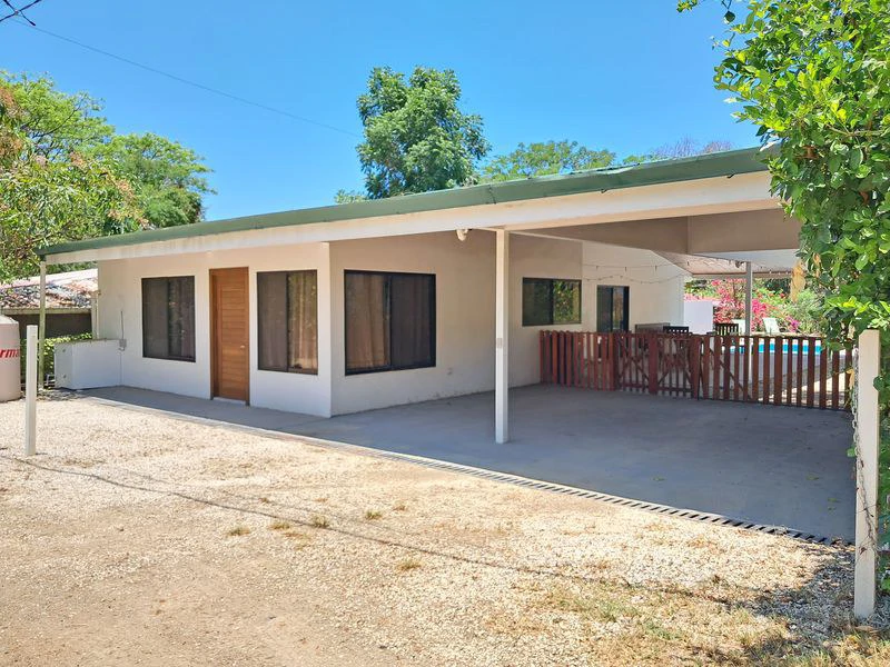 Casa Blanca: Urgent Sale -Single-Story Home with Pool and Expansion Potential - Gallery image 4