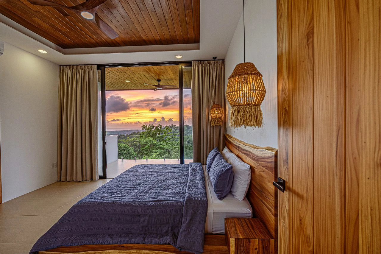 Casa Las Brisas Stunning Whale’s Tail Ocean View Home in Uvita - Gallery image 55