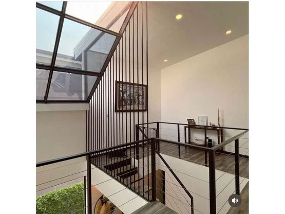 House For Sale in San Rafael - Gallery image 6