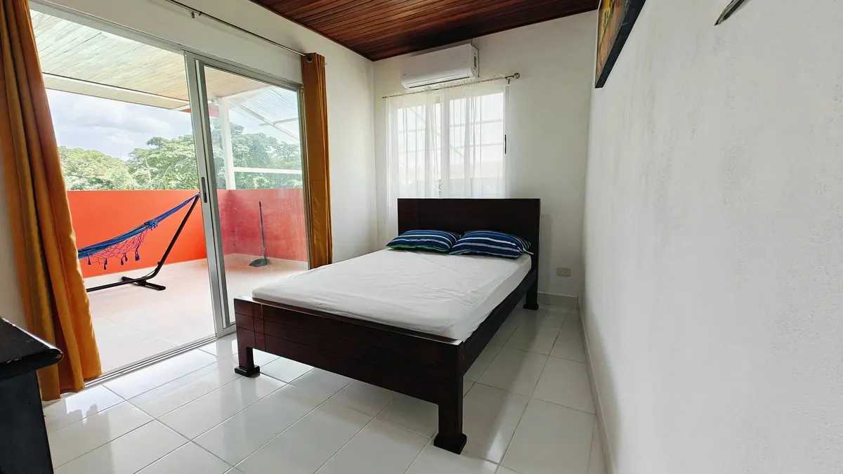 ID 888: 4 Bd/3 Ba Multi-Unit Home Near Puerto Viejo with Rental Potential - Gallery image 5