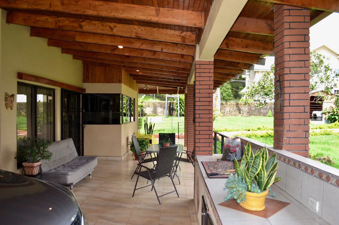 Residencial El Castillo: Property for sale with 2 houses and 3400 sqm2 of land - Gallery image 8