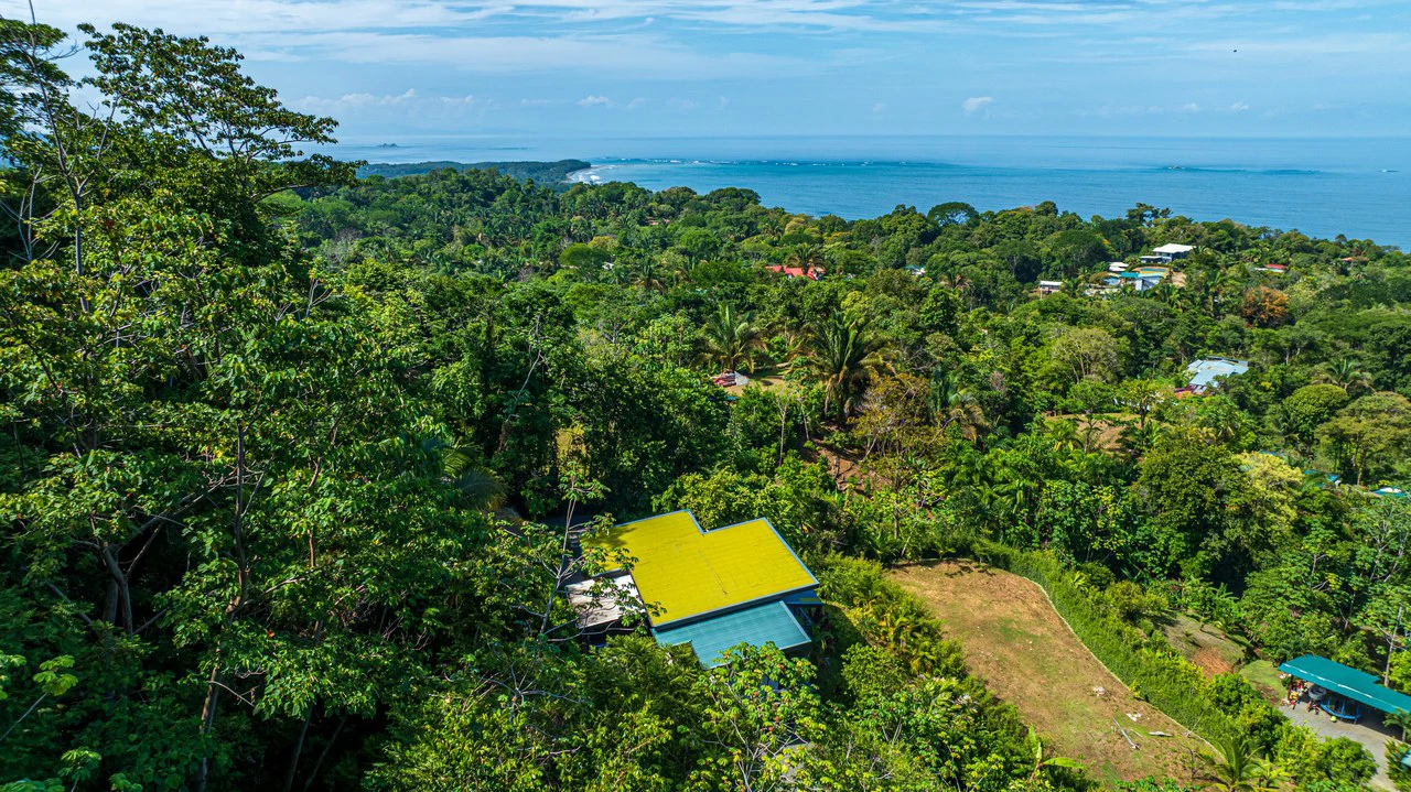 Casa Markissa: Luxury Oceanview Villa with Proven Rental Income. - Gallery image 49