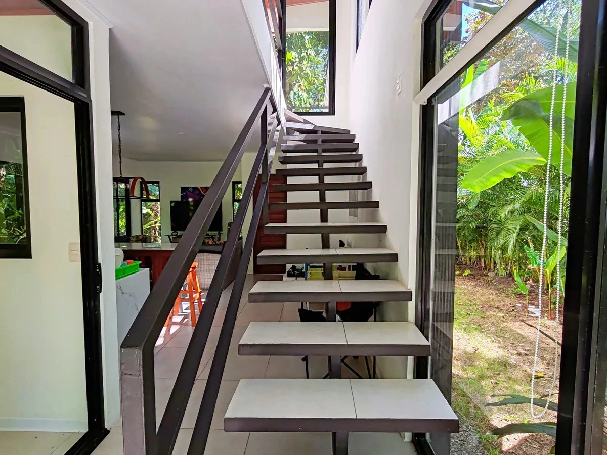 ID 993: 2 Bd/1.5 Ba - Jungle View Home for Sale in Puerto Viejo Costa Rica - Gallery image 9