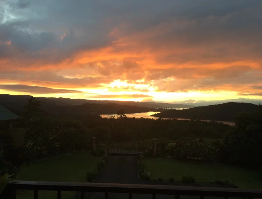 Lake  and Volcano Splendor: Casa Linda Vista: Unique Design To Capture The 270 Degree Views - Gallery image 22
