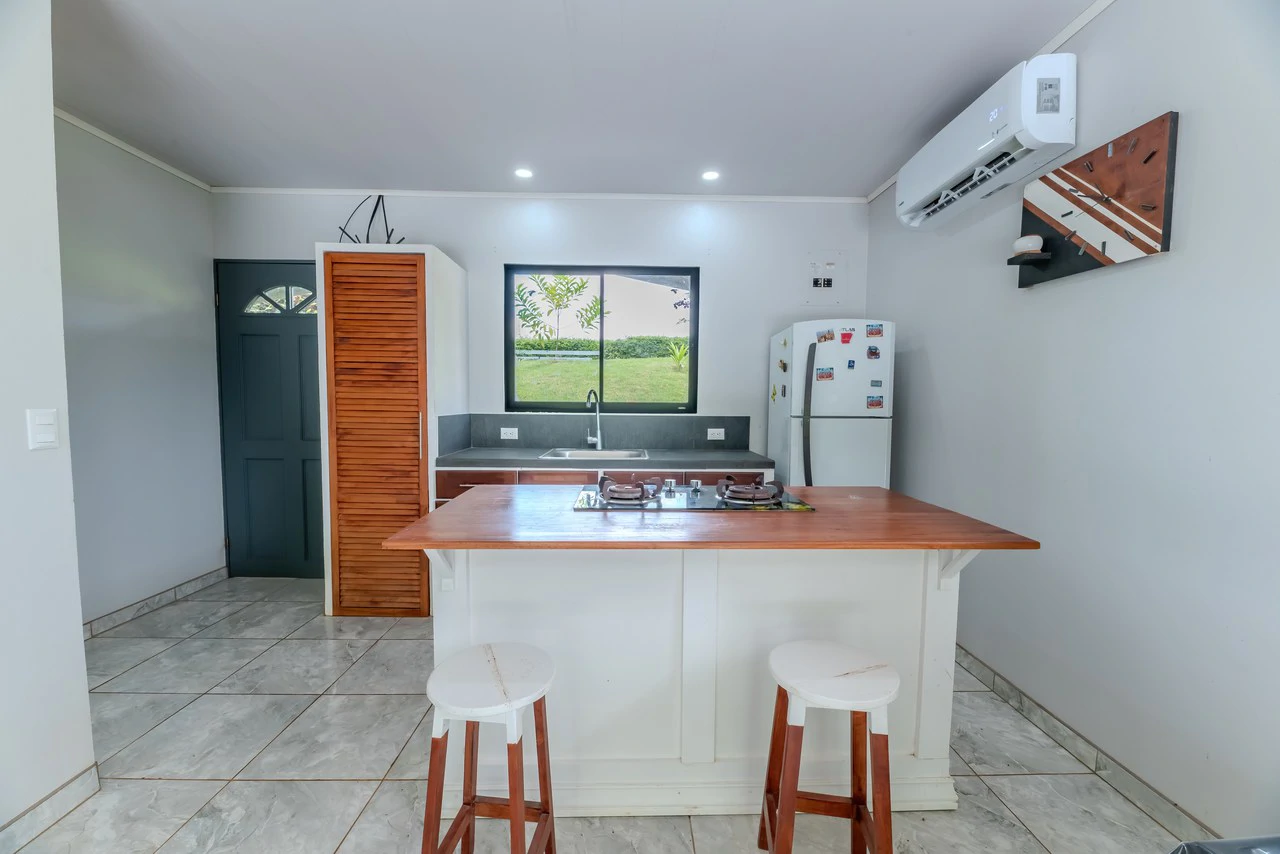 Multi-Family Compound, 4 Fully Furnished Units | 15 Minutes to the Beach - Gallery image 17