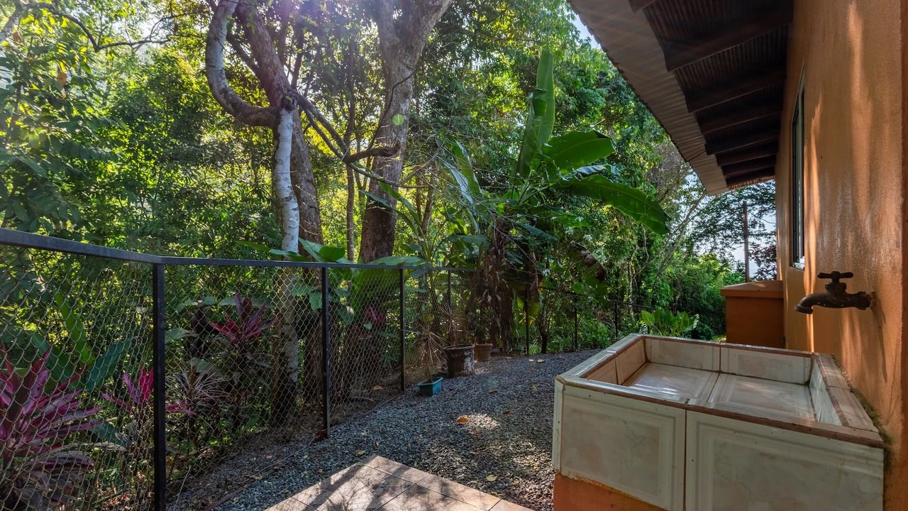Whale's Tail Ocean View Estate with Extra Lot in Between Uvita and Dominical - Gallery image 85