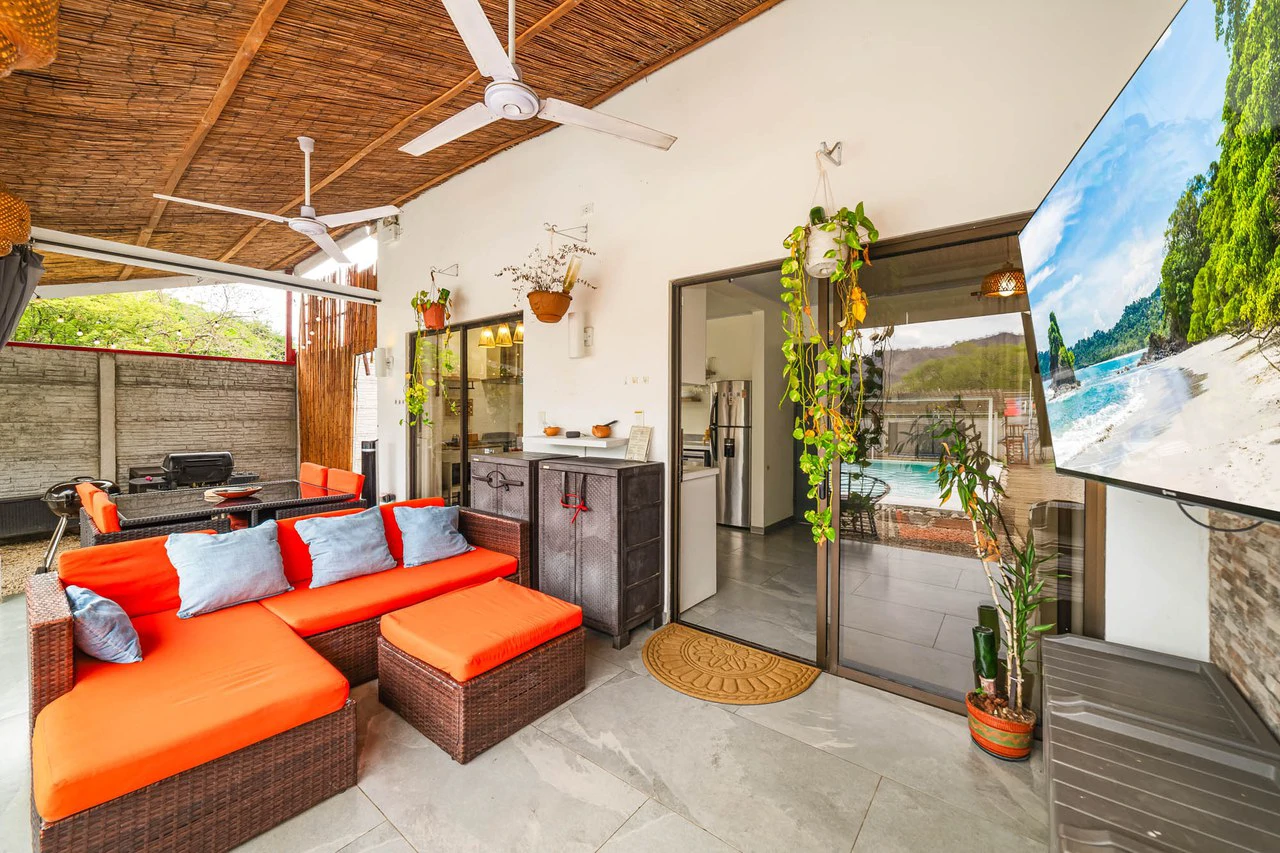 Casa Diria: Peaceful Turnkey 2BR Near Beaches - Gallery image 17