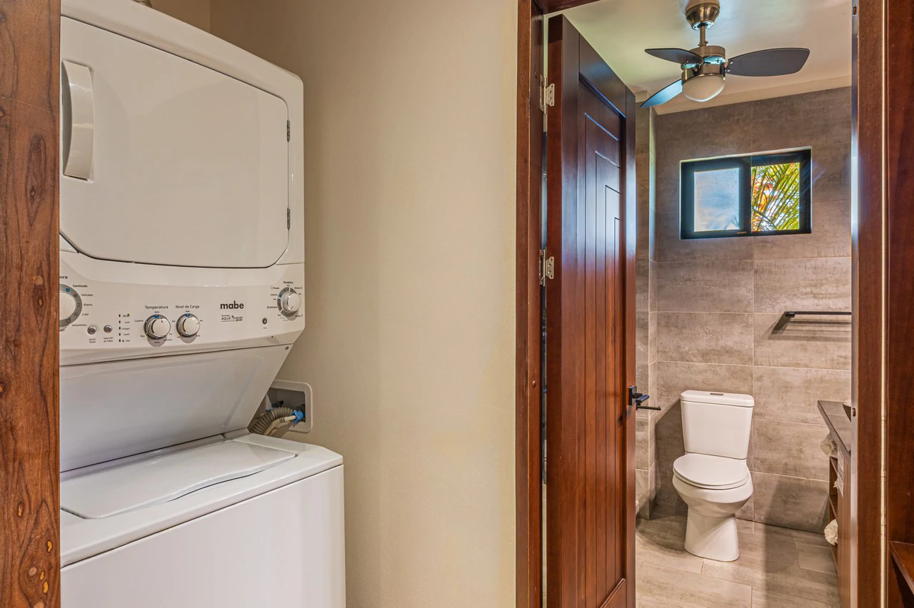 Casa Markissa: Luxury Oceanview Villa with Proven Rental Income. - Gallery image 57