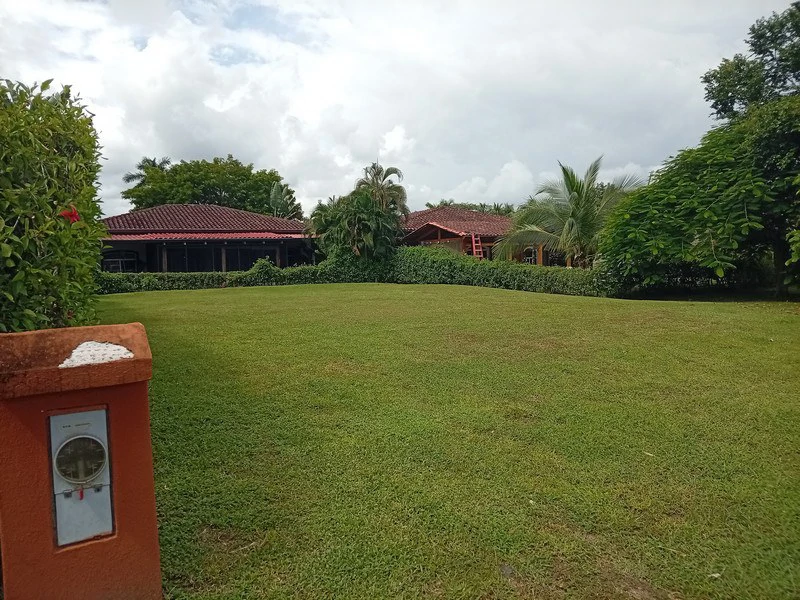 Fantastic Lot in Costa del Sol: At the end of the street, walking distance to the beach!