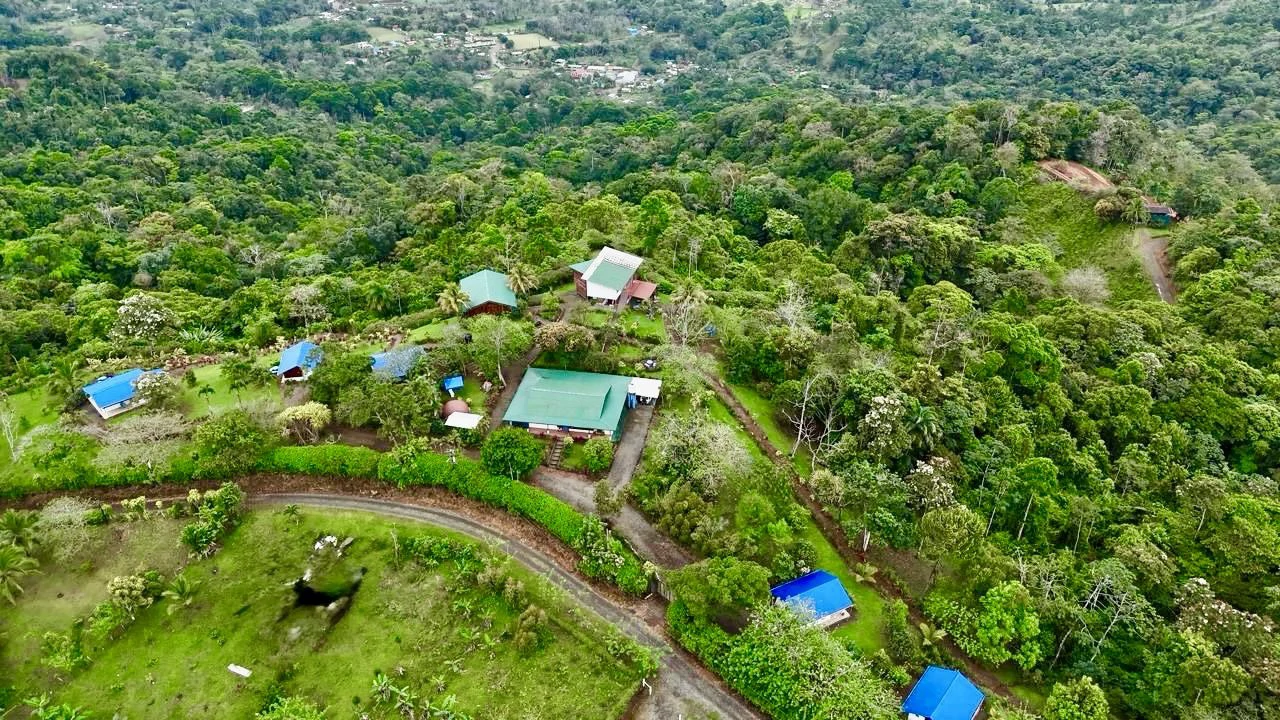Costa Rica Ecolodge Retreat: Spectacular Views Turnkey Ecolodge Mountain Retreat in the heart of Costa Rica - Gallery image 68