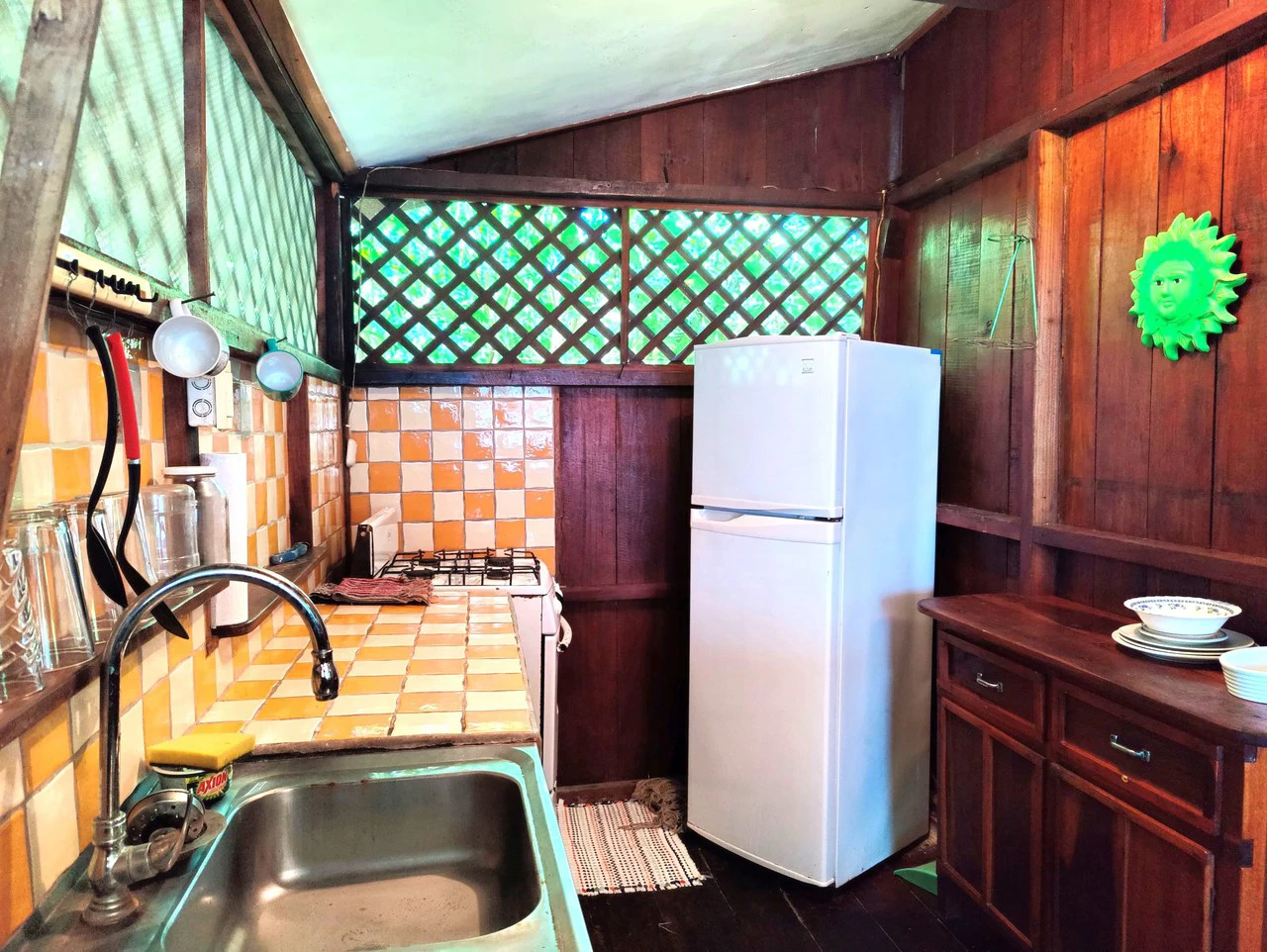 Charming 6 Bd/5 Ba Multi-Unit Rental Property - A Versatile Investment Opportunity - Gallery image 16