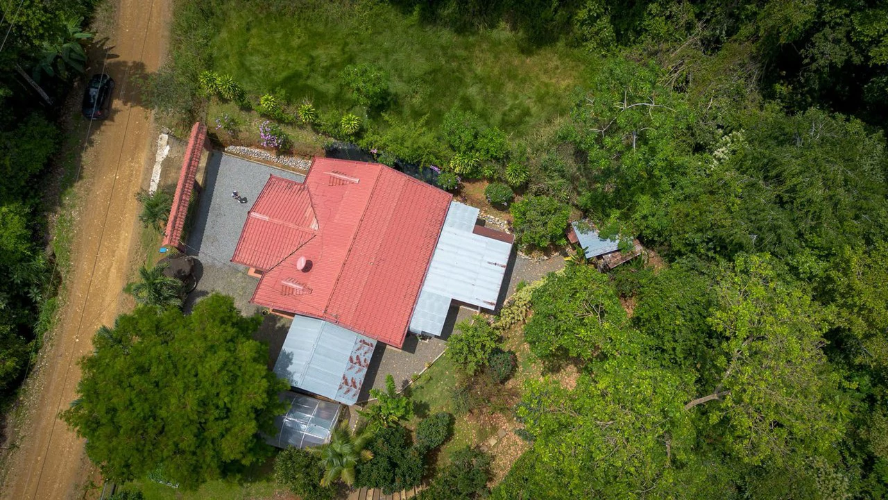 Mountain House For Sale in San Isidro del General - Gallery image 11