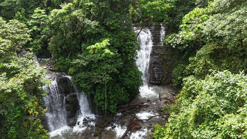 Waterfall Estate, Dos Bocas, Dominical Featuring Twin Waterfalls, Springs, Creeks & Rivers - Gallery image 3