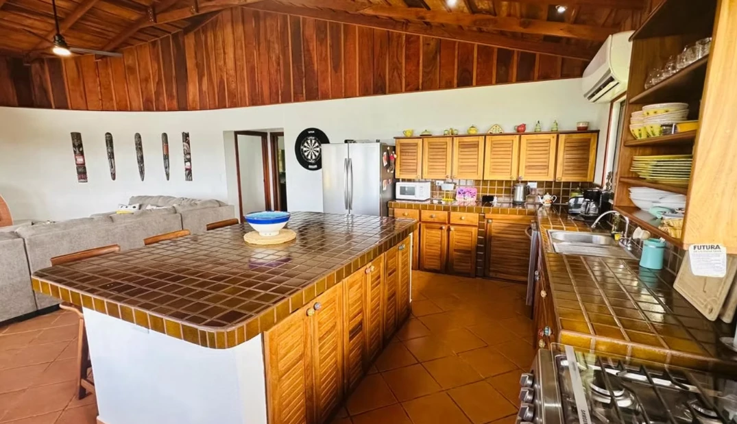 Pura Vida Costa Rica: Lake and Volcano view home, Garage and Guest Apartment - Gallery image 7