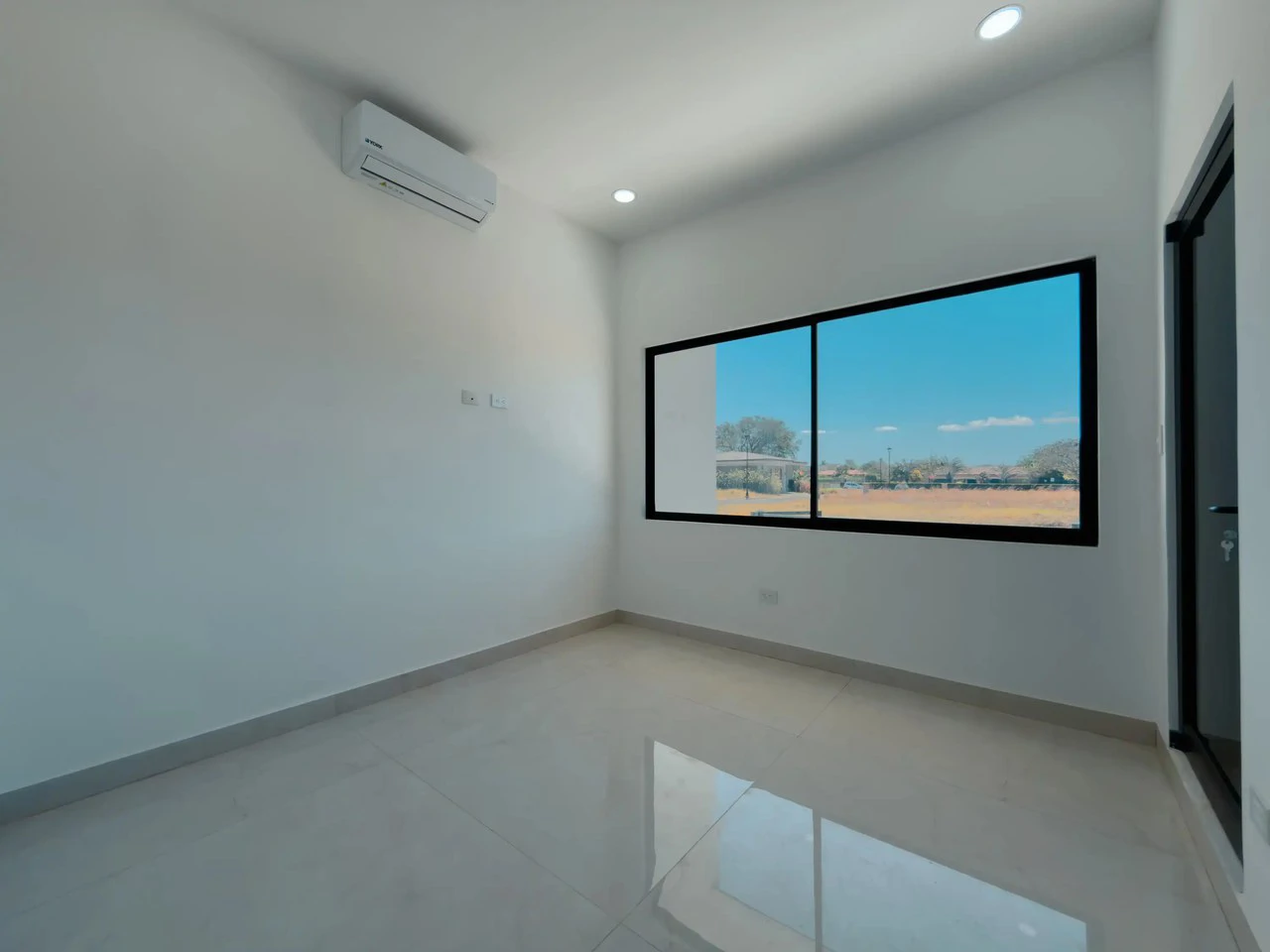 HOUSE FOR SALE IN A GATED COMMUNITY – LIBERIA, GUANACASTE - Gallery image 16