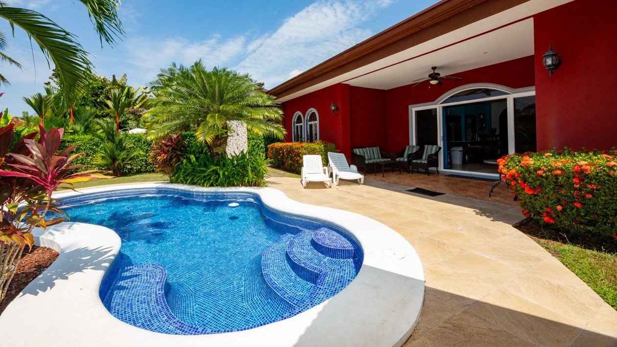 Fantastic Casa Oasis, walk to the beach in Bejuco!: Private Pool in Highly Sought after Neighborhood Ner the beach! - Gallery image 3