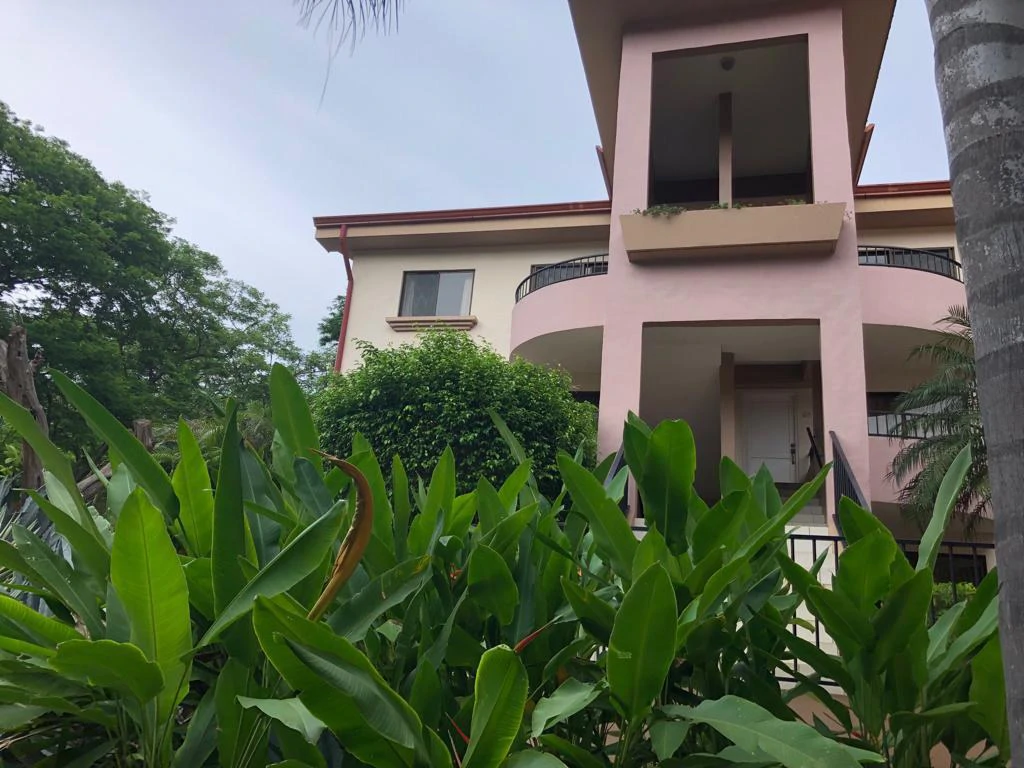 Project Residential Condominium in Playas del Coco - Gallery image 2