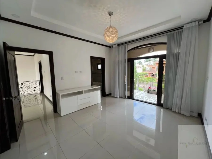 Beautiful Home in Colinas de Montealegre, Curridabat - Gallery image 27