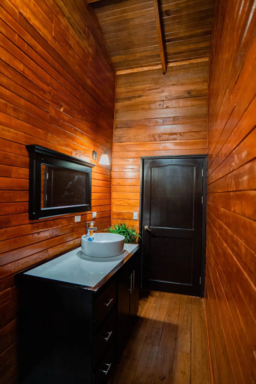 Two-Story Cozy Cabin in Agua Buena, San Vito - Gallery image 29