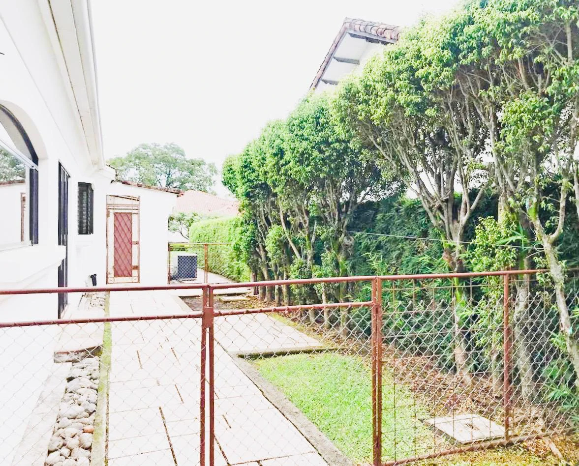 House for sale with pool in Gated community Bosques de Lindora Santa Ana Costa Rica - Gallery image 11