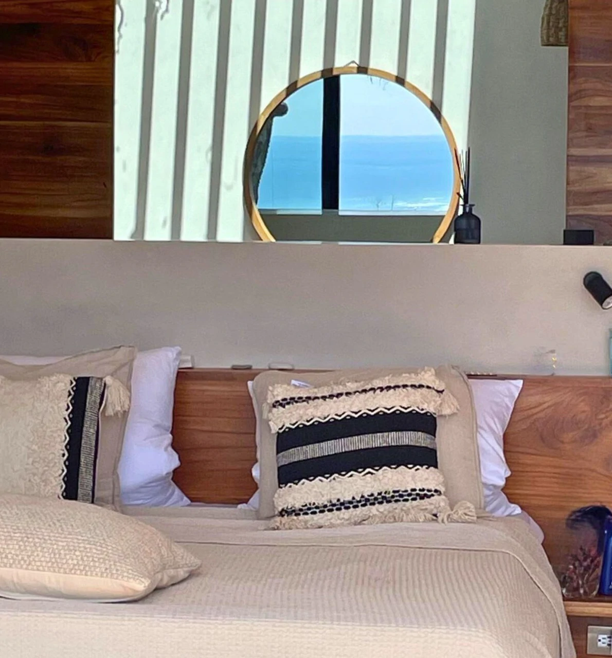 Private Hilltop Villa with Breathtaking Ocean Views in Santa Teresa: Modern Ocean View Villa with Guest house Bali-Inspired Design | Santa Teresa | $1.98M - Gallery image 11