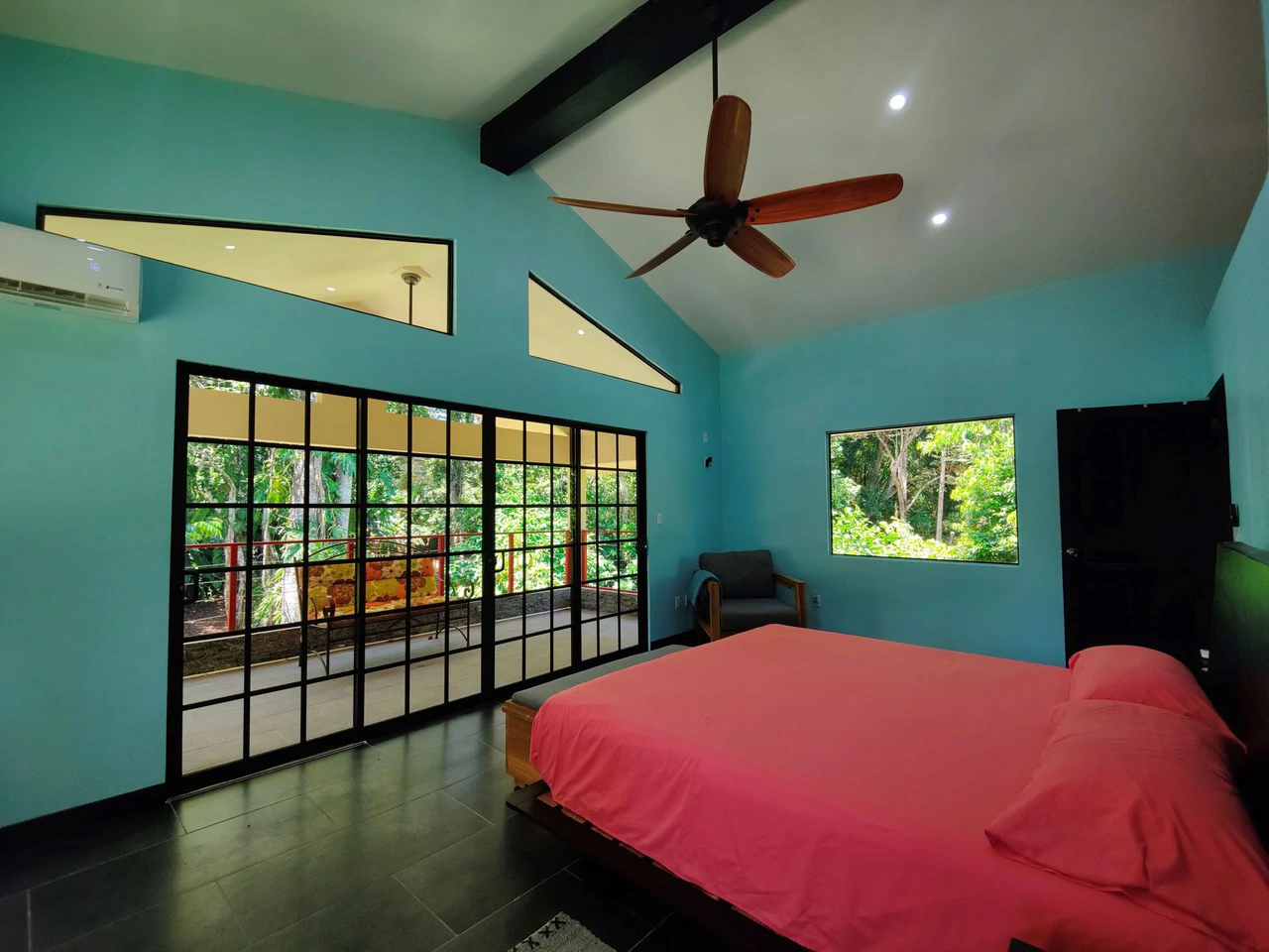 Penshurt Riverside Oasis: Stunning Riverside Property with 2-Bedroom Home and Additional Apartment - Gallery image 8