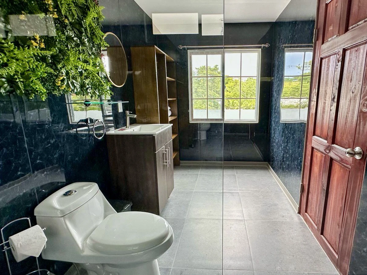 2-Bedroom Home with 3 Fully Furnished Apartments In Puerto Jimenez - Gallery image 32